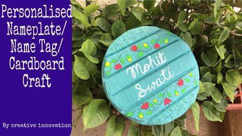 Cardboard Nameplate Diy, Diy Nameplate, Diy Name Tags, Cardboard Craft, Box Crafts, Cardboard Box Crafts, Cardboard Crafts, Tutorial Diy, Hi Everyone