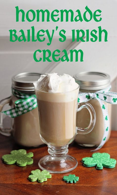 Running from the Law: Lucky (Recipe) Linkup - Homemade Bailey's Irish Cream Diy Irish Cream, Homemade Liqueur Recipes, Homemade Baileys Irish Cream, Baileys Irish Cream Recipes, Irish Cream Recipe, Homemade Baileys, Homemade Irish Cream, Baileys Recipes, Homemade Alcohol