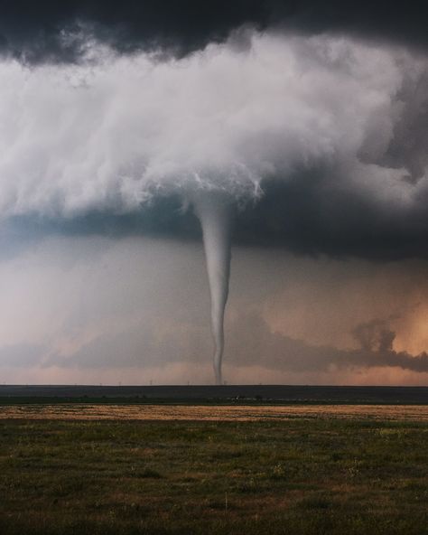 This beautiful tall tornado over the Colorado landscape is this weeks #tornadotuesday. This tornado occurred on 6/23/23 and was on the ground for 45 minutes. 📸: @brettwrightphoto #okwx #weather #storms #nature Tornado Photography, Tornado Chasers, Oklahoma Tornado, Storm Chasing, Colorado Landscape, Storm Chaser, My Future Job, Dust Storm, Weather Information