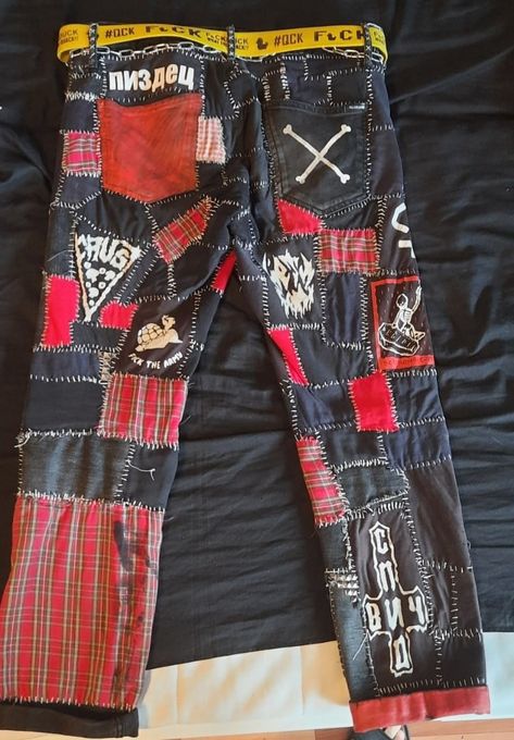 Battle Pants, Making Patches, Crust Pants, Battle Vest, Punk Diy, Punk Fashion Diy, Punk Jeans, Jeans Diy, Grunge Goth