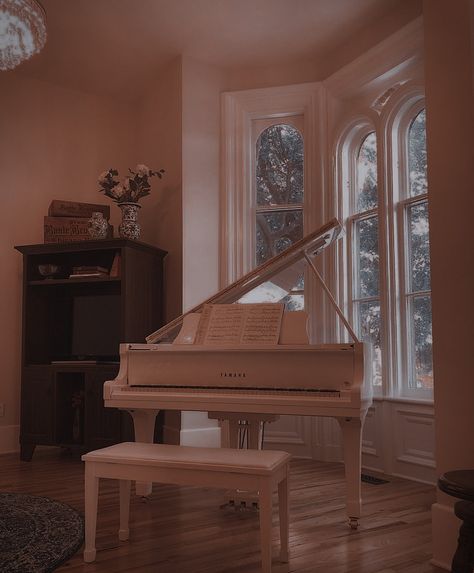 Aesthetic Piano, Piano Aesthetic, San Francisco Streets, Lynn Painter, White Piano, Electra Heart, Piano Ideas, Better Than The Movies, Piano Studio