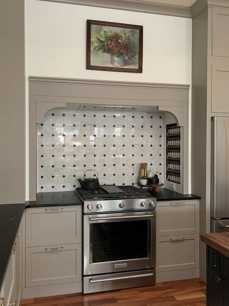 Stove Nook, Countertop Choices, Vintage Sconces, Diy Kitchen Renovation, Home Design Diy, Kitchen Remodel Design, Ikea Cabinets, Kitchen Stove, Old Kitchen