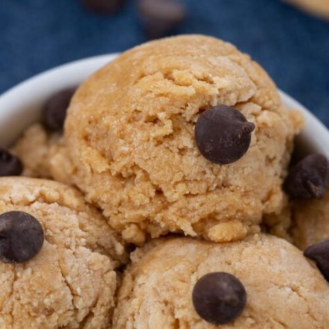 Protein Cookie Dough - The Protein Chef Kodiak Cookie Dough, Protein Cookie Dough Recipe, Macro Foods, Greek Yogurt Cookie Dough, Cookie Dough Yogurt, Chocolate Chip Cookie Dough Recipe, Protein Sweets, Devotion Nutrition, Protein Chocolate Chip Cookies