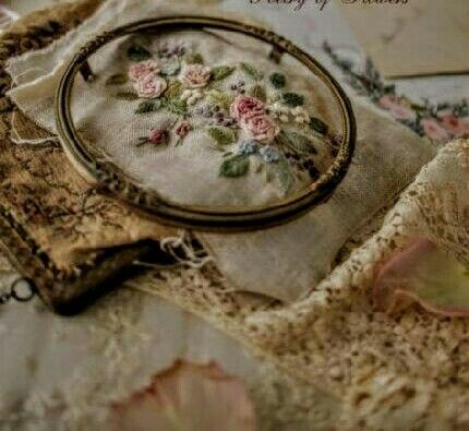 A Fragile Enchantment Aesthetic, Elizabeth Of York Aesthetic, Medieval Lady Aesthetic, Mary Tudor Aesthetic, Jane Seymour Aesthetic, Catherine The Great Aesthetic, 1400s Aesthetic, Catherine Of Aragon Aesthetic, Lady In Waiting Aesthetic