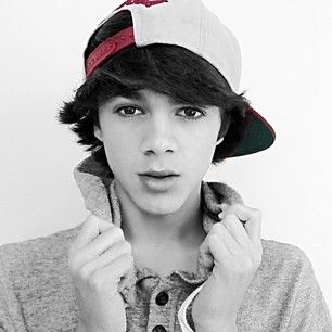 Brent Rivera he is adorable<3 Brent Riviera, Macon Boys, Youtube Vines, Carter Reynolds, Brent Rivera, Magcon Boys, Cameron Dallas, Emo Guys, Youtube Stars