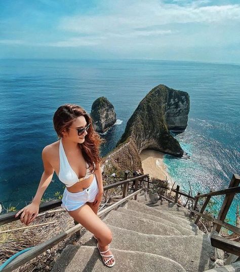 Bali Poses Ideas, Outfits For Bali Vacation, Bali Instagram Pictures, Bali Picture Ideas, Bali Poses, Bali Photoshoot, Foto Ootd, Bali Photos, Bali Travel Photography