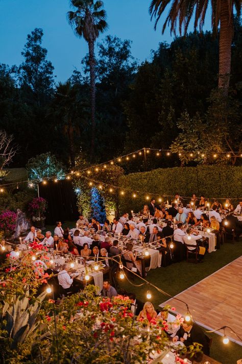 Estate Backyard Wedding, Backyard Night Wedding Ideas, Big Backyard Wedding Receptions, Outdoor Dinner Wedding, Nighttime Garden Wedding, Intentional Wedding Ideas, California Backyard Wedding, Small Venue Wedding Ideas, Modern Southern Wedding