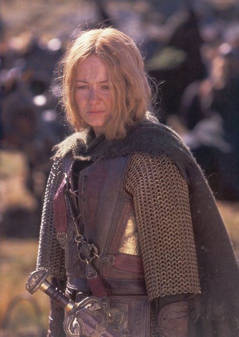 Astrid! Yaaaay. Eowyn And Faramir, I Am No Man, Lotr Costume, The Hobbit Movies, Into The West, Tauriel, The Two Towers, Jrr Tolkien, Dark Lord