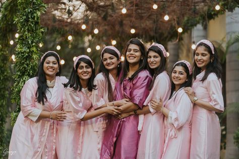 Bridal Shower: Best Gift Party For A Bride-To-Be Like A True Blessings For A New Beginning Bride To Be Indian Party, Bridesmaid Photoshoot, Awesome Bachelorette Party, Bridesmaid Inspiration, Hindu Bride, Bachelorette Party Outfit, Bridal Shower Dress, Cute Pastel, A New Beginning