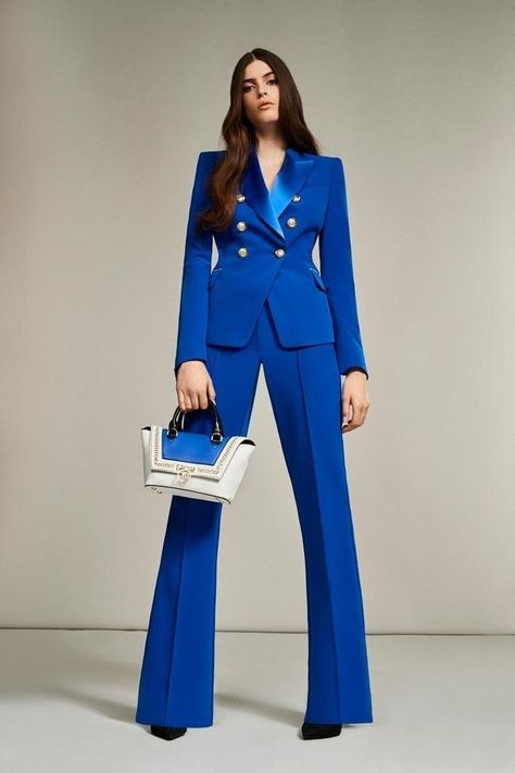 Power Suits For Women Classy, Blazer Rose, Navy Blue Tuxedos, Royal Blue Suit, Blue Tuxedos, Ladies Blazer, Woman Suit Fashion, Classy Work Outfits, Tuxedo Suit