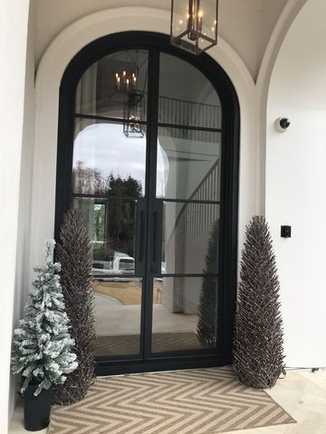 Big Front Doors Black, Big Modern Front Door, Double Front Entry Doors Modern Wrought Iron, Glass Door Design Entrance Front Entry, Glass Double Doors Front Entry, Large Double Front Doors, Double Entry Doors Modern, Double Door Entryway Modern, Arched Glass Front Door