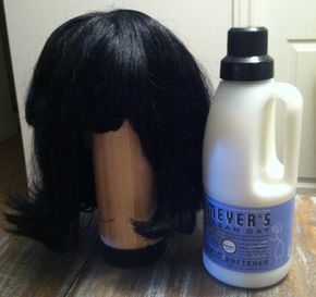 Wig Maintenance - If you think its impossible to get it back to the smooth lustrous locks, think again. Fabric softener works on synthetic hair extensions and helps remove that un-natural fake shine many have Wig Maintenance, Zombie Hair, Snow White Hair, Costume Bags, Barbie Hair, Halloween Wigs, Up Costumes, Cosplay Tips, Synthetic Hair Extensions