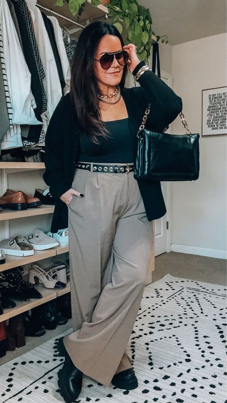 Midsize Work Fashion, Taryn Midsize, Curvy Business Casual Outfits, Taryn Truly, Look Midsize, Midsize Outfit, Plus Size Chic, Midsize Outfits, Midsize Style