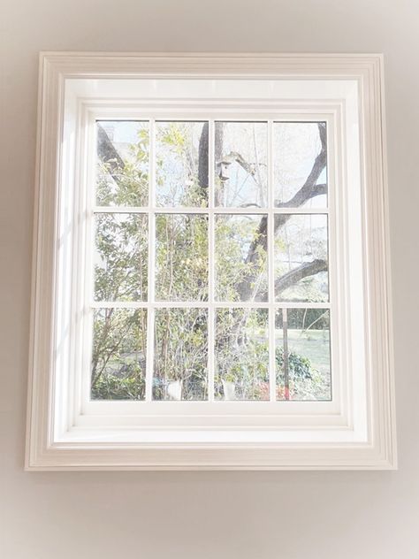 Window Trim Colonial Interior, Casing Around Windows, European Window Trim, Recessed Window Ideas, Minimalist Window Casing, Window Surrounds Interior, Picture Frame Window Casing, Picture Frame Window Trim, Traditional Window Trim