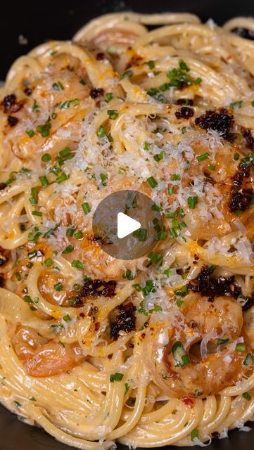 Genio Ng on Instagram: "Chili Oil Caramelised Onion Pasta 

This pasta WILL always hit the spot whenever you’re craving for something COMFORTING!

Recipe here or link in bio: https://cookingwithgenius.com/caramelized-onion-pasta/

#easyrecipes #recipeideas #quickrecipes #pasta #recipe" Toowoomba Pasta, Pasta With Onions, Onion Pasta, Short Recipes, Caramelised Onion, Shrimp Recipes For Dinner, Pasta Dinner Recipes, Caramelized Onion, Pasta Lover