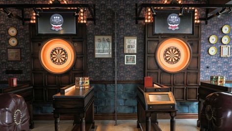 Could 'social darts' be the next big thing? Check out our overview of a new chain of darts establishments called Flight Club to learn more. American Sports Bar, Gamer Room Design, Sport Bar Design, Billiards Bar, Game Room Lighting, Arcade Bar, Gaming Rooms, Game Cafe, Setup Gaming