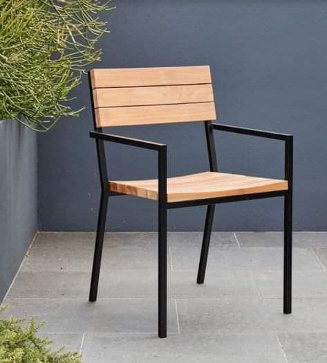 Wood And Metal Chair, Metal Chairs Outdoor, Dining Chair With Armrest, Metal And Wood Chairs, Bistro Outdoor, Metallic Furniture, Backyard Chairs, Chair For Restaurant, Black Metal Chairs