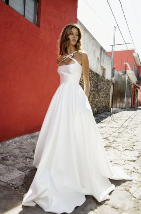 After Wedding Dress, Reception Dresses, Magic Mountain, Bridal Shops, Unique Wedding Dresses, Couture Bridal Gowns, Bow Wedding Dress, Eva Dress, Love Your Body