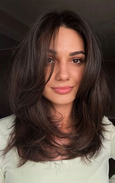 Mid Hairstyle Women Straight, Long Length Haircut With Layers Straight, Medium Hair Lengths With Layers, Layered Long Bob Straight, Mid Length Haircut With Face Framing Layers, Haircut Women Mid Length, Mid Length Hair With Framed Face, Face Framing Curtain Bangs Lob, Midi Length Hair With Curtain Bangs