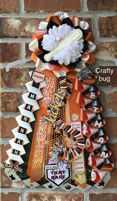 Garter Mum, How To Make Mums, School Mums, Unique Homecoming Mums, Texas Mums, Homecoming Mums Senior, Homecoming Corsage, Texas Homecoming Mums, Football Mums