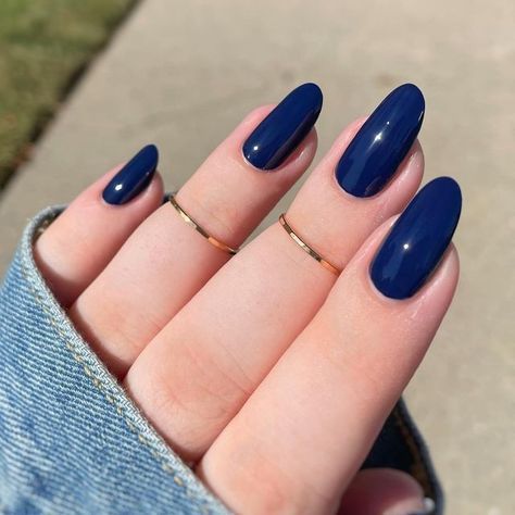 Navy Gel Nails Ideas, Midnight Blue Acrylic Nails, Sapphire Blue Nails, Deep Blue Nails, Wax Roller, Dark Blue Nails, November Nails, Blue Acrylic Nails, Nail Shimmer