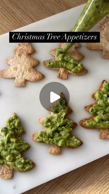 Eat WithLove on Instagram: "Christmas Appetizers🎄#christmas #christmastree #snacks #snacktime #appetizers #healthylifestyle #holiday #holidayseason #easyrecipes #partysnacks   Follow @foodismyfriend2024  You find the link for my recipes in the bio ☺️" Boat Appetizers, Christmas Starters Ideas, Vegan Crisp, Christmas Starter, Christmas Nibbles, Christmas Canapes, Christmas Starters, Appetizers Christmas, Nutcracker Sweet