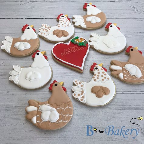 Chicken Cookies Decorated Royal Icing, Royal Icing Chicken Cookies, Farm Animal Decorated Cookies, Chicken Decorated Cookies, Chicken Cookies Decorated, Chicken Sugar Cookies, 4h Cookies, Chicken Birthday Party, Business Cookies