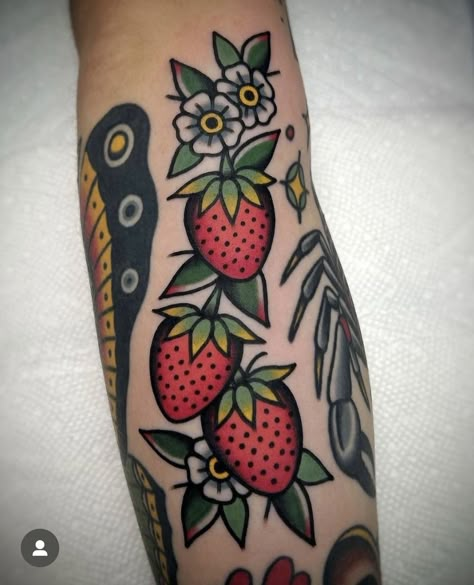 Old School Strawberry Tattoo, Flower Sleeve Tattoo Filler, Strawberry Sleeve Tattoo, American Trad Filler, American Traditional Strawberry, Traditional Tattoos Girly, American Traditional Strawberry Tattoo, Strawberry Traditional Tattoo, Traditional Strawberry Tattoo