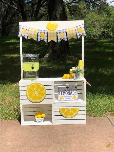 Apple Cider Stand, Cider Stand, Kids Lemonade Stands, Cocoa Stand, Fall Apple Cider, Hot Cocoa Stand, Diy Lemonade Stand, Kids Lemonade, Diy Lemonade