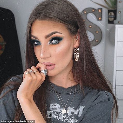 Aussie beauty blogger says 'you will never look like an influencer no matter how hard you try' | Daily Mail Online Australian Makeup, Yt Channel, No Matter How, Beauty Blogger, Makeup Nails, Picture Perfect, Influencer, Makeup Looks, Matter