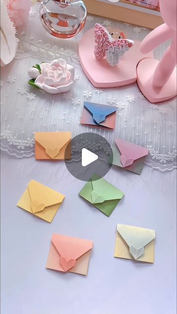 paper crafts creator on Instagram: "this autumn, do you miss me? mini envelope origami #handmadeorigami #simpleorigami #envelopeorigami #autumn #origami #diy #craft #creative #paperart #folding" Autumn Origami, Envelope Folding, Envelope Origami, Mini Origami, Mini Envelope, Origami Envelope, You Miss Me, Origami And Kirigami, Do You Miss Me