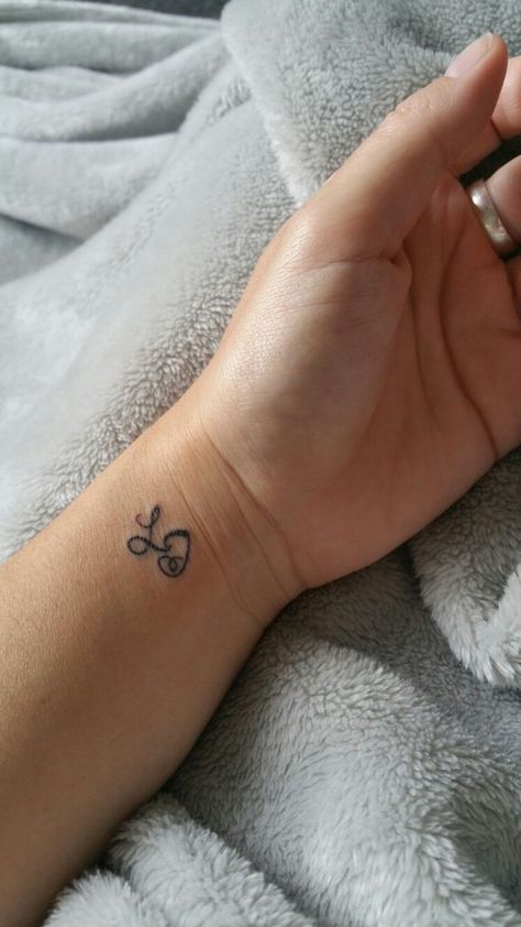 Lj Tattoo, Kids Initial Tattoos, Initials Tattoo, Small Foot Tattoos, Permanente Make-up, Small Shoulder Tattoos, Small Quote Tattoos, Small Tattoos With Meaning, Small Tattoos Simple