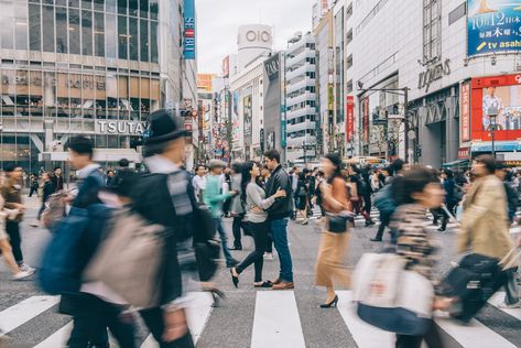 Barcelona Museum, Tokyo Photography, Shibuya Crossing, Digital Portrait Art, Japan Photo, Ap Art, Kyoto Japan, Photo Tips, Shopping Trip