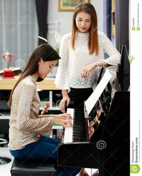 Mom And Daughter Playing, Learn To Play Piano, Asian Family, Piano Classes, Blues Piano, Classical Piano, Play Piano, Teaching Lessons, Jazz Piano