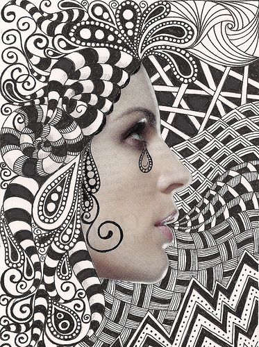 pick a portrait from a magazine or famous painting and then create background and clothing with zentangle. Sketchbook Assignments, Black And White Designs, Classe D'art, Magazine Pictures, Tangle Art, Middle School Art, Zentangle Art, A Magazine, Art Classroom