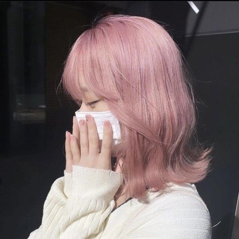 Pink Short Hair, Japanese Hairstyles, Light Pink Hair, Strawberry Hair, Girl With Pink Hair, Pastel Pink Hair, Dyed Hair Inspiration, Pretty Hair Color, Japanese Hairstyle