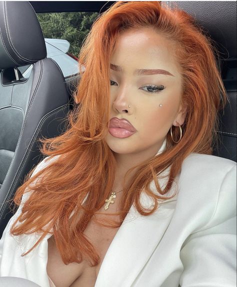 Orange Hair Characters, Paprika Hair Color, Cheveux Oranges, Glamour Hair, Peekaboo Hair, Ginger Hair Color, Dyed Natural Hair, New Friendship, Trendy Hair Color