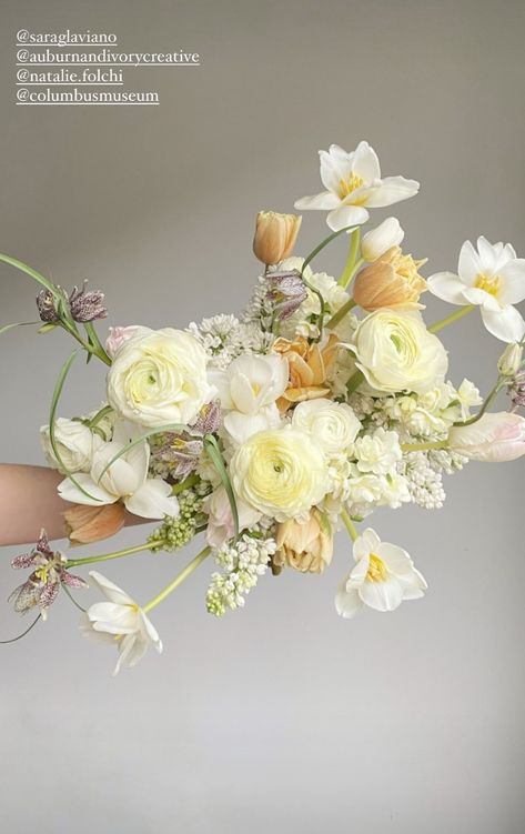 Cottage Garden Florals, Romantic Wedding Bouquet Vintage, Apricot Flowers Wedding, Daffodils Wedding Bouquet, White And Yellow Bridal Bouquet, Whimsical Wedding Florals, Wedding Flowers November, Unique Wedding Florals, Earthy Spring Wedding