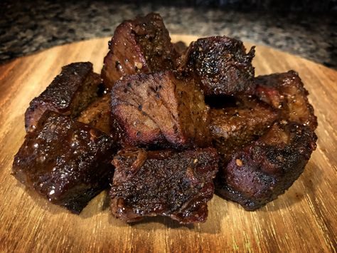 One of the greatest bites in BBQ is a perfectly cooked burnt end from a well marbled brisket point. Unfortunately to make a burnt end you’ll most likely need to purchase … Green Mountain Grill Recipes, Pork Burnt Ends, Spicy Butter, Catering Recipes, Pork Belly Burnt Ends, Survival Foods, Food Project, Smoked Food, Burnt Ends