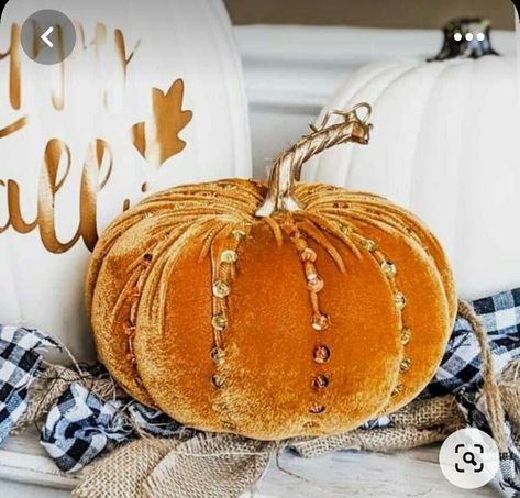 Pumpkin Tutorial, Craft Pumpkins, Fall Arts And Crafts, Pretty Pumpkins, Stage Decor, Foam Pumpkins, Pumpkin Projects, Faux Pumpkins, Velvet Pumpkins