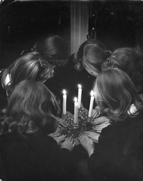 Six high school sorority girls re-enact a secret initiation ritual by candlelight — only real sorority members have ever seen the real thing. Edward Weston, Yennefer Of Vengerberg, Sorority Girl, Season Of The Witch, Ansel Adams, Witch Aesthetic, Youth Culture, Photo Essay, Weird World