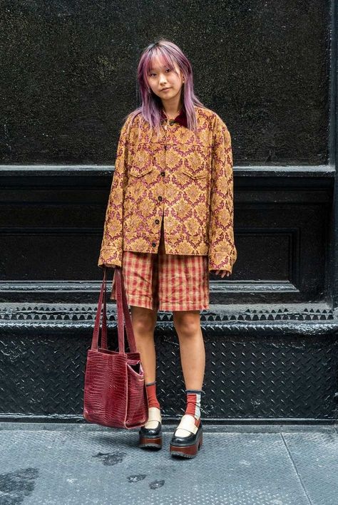 Seattle Street Style, Nyc Looks, Juergen Teller, Fashion Week Spring 2020, My Personality, Soft Grunge, Look Vintage, Cool Street Fashion, Vogue Fashion