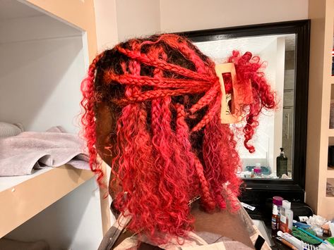 Pink And Black Natural Hair, Pink Highlights On 4c Hair, Pink 4c Natural Hair, Goddess Braids Natural Hair, Dyed Afro Hair 4c Pink, Hot Pink Curly Hair Black Women, Afro Twist, Coily Hair, Natural Curls Hairstyles