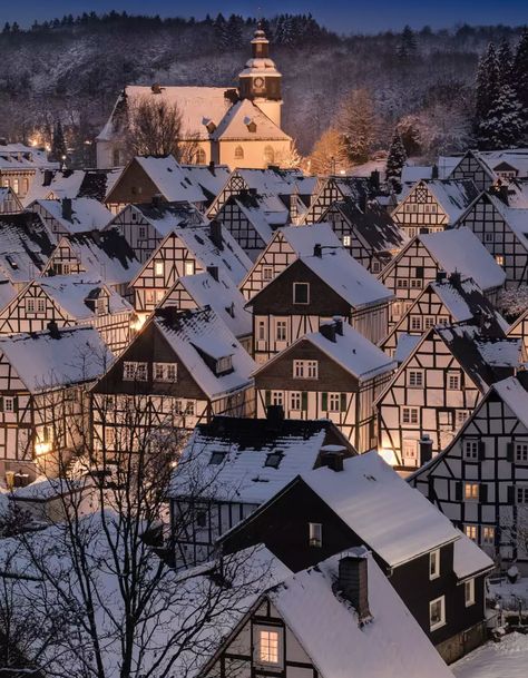 Freudenberg is a town in the Siegen-Wittgenstein district, in North Rhine-Westphalia, Germany Snow At Night, Winter Szenen, Unique Buildings, Romantic Places, Winter Scenery, Ancient Architecture, Jolie Photo, Alam Yang Indah, Whistler