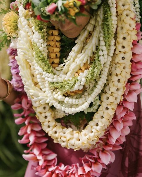 Lei Aesthetic, Pakalana Lei, Polynesian Aesthetic, Lei Hawaii, Plumeria Lei, Hawaiian Leis, Hawaiian Lei, All The Small Things, Polynesian Culture