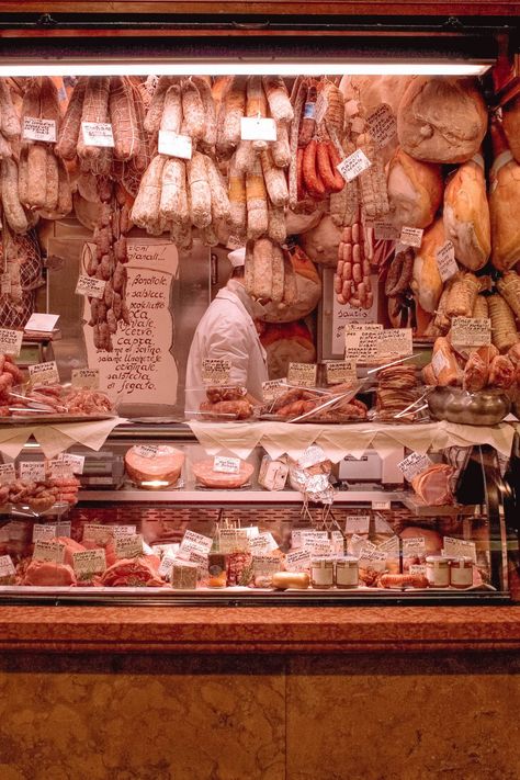 Best Places In Italy, Italian Deli, Small Entrance, Meat Markets, Meat Shop, Cities In Italy, Bologna Italy, Places In Italy, Butcher Shop