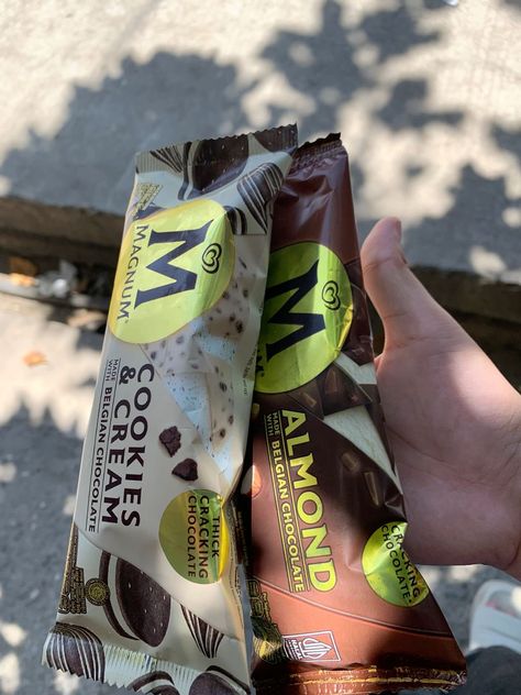 Magnum Ice Cream Aesthetic, Magnum Aesthetic, Snacks Drawer, Ice Cream Magnum, Coquette Food, Magnum Ice Cream Bars, Korean Ice Cream, Vanilla Soft Serve, Magnum Ice Cream