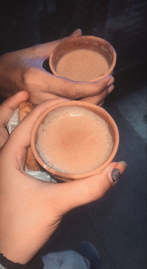 Tumhare hisse ki chai manga li hai, Mere hisse ka ishq lete aana bs Chai With Girl, Chai Aesthetic, Daaru Party Pic, Party Pic, Eating Food Funny, Couple Hands, Food Funny, Girl Crush Fashion, Food Vids