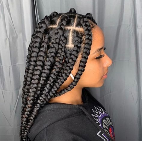 Box Braids Hairstyles Medium Large, Large Box Braids With Curly Ends, Large Box Braids Styles, Box Braids Hairstyles Medium, Boxbraids Hairstyle, Box Braids Medium, Thick Box Braids, Hair Braid Patterns, Large Box Braids