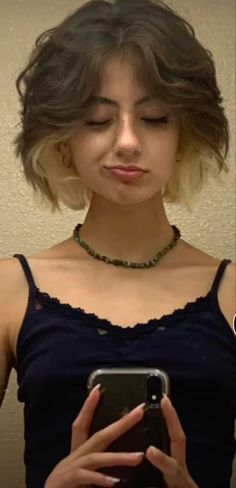 Short Grunge Hair, Hair Inspiration Short, Shot Hair Styles, Hair Stylies, Penteado Cabelo Curto, Dye My Hair, Short Hair Haircuts, Cut My Hair, Hair Inspo Color